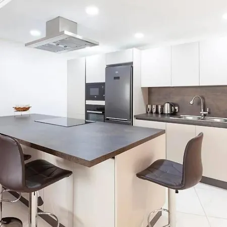 Apartment Modern 3 Bedroom In Swieqi,malta *